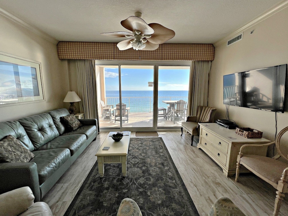 Regency Isle 703