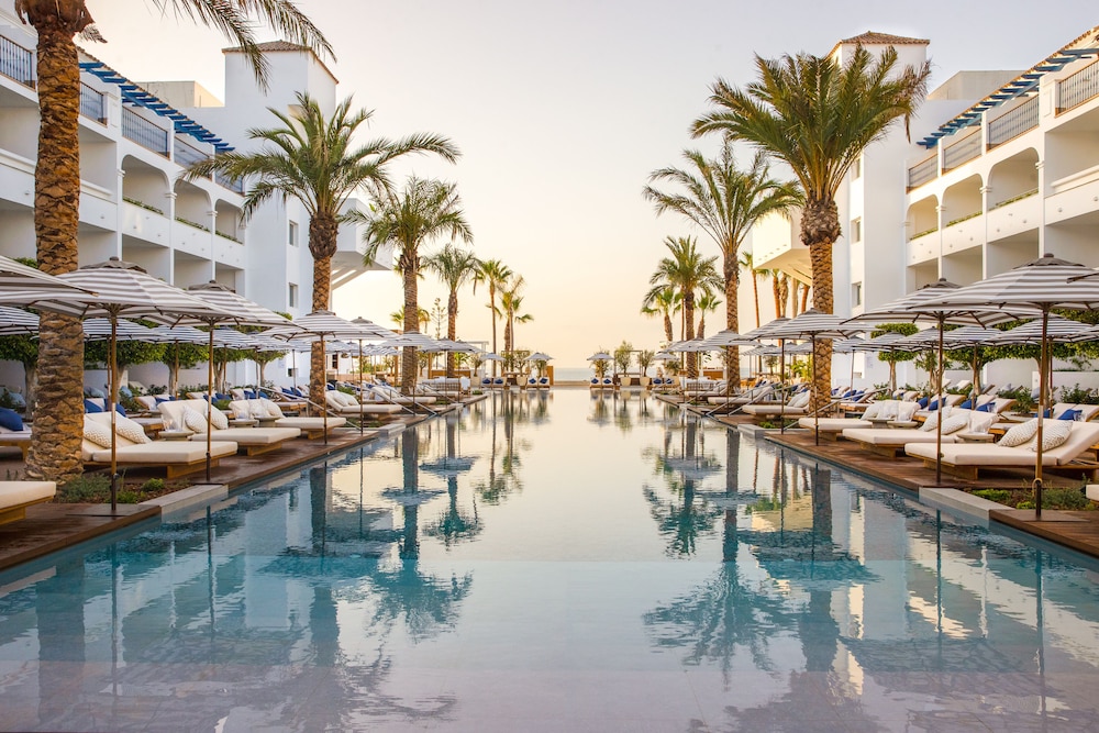 Hotel METT Hotel & Beach Resort Marbella Estepona - Image 1