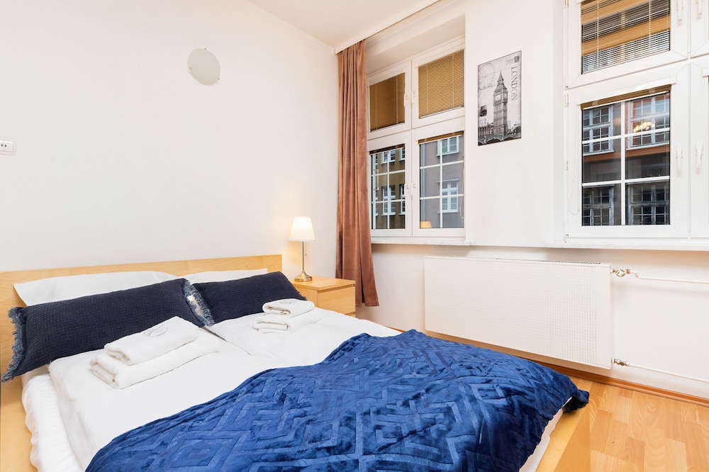 Złotników Old Town Apartament by Renters view 3