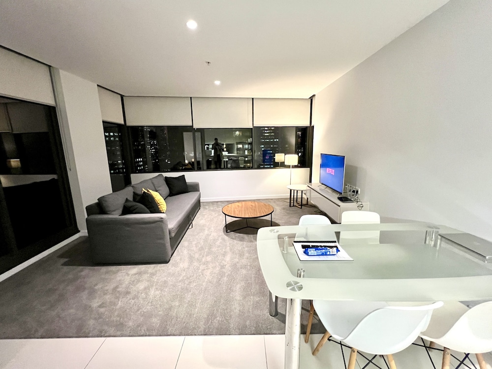 ReadySet Apartments at Upper West Side