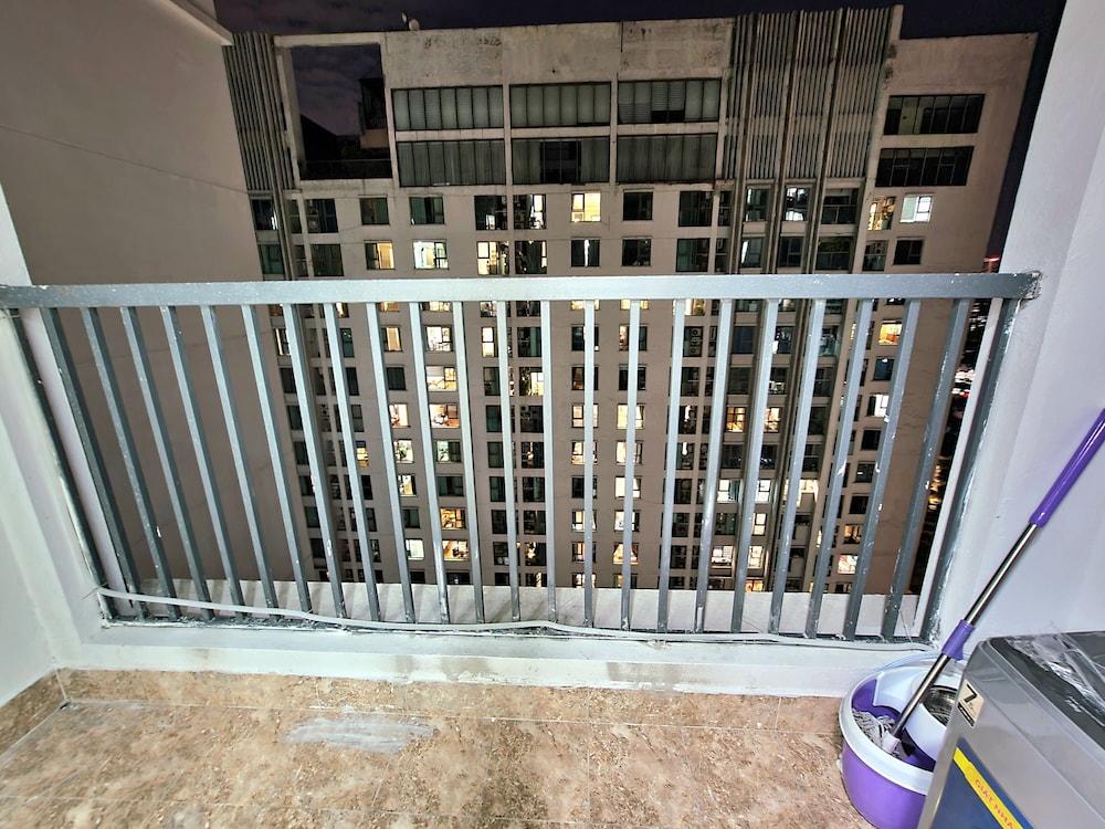 Housinco Premium 2brt view city