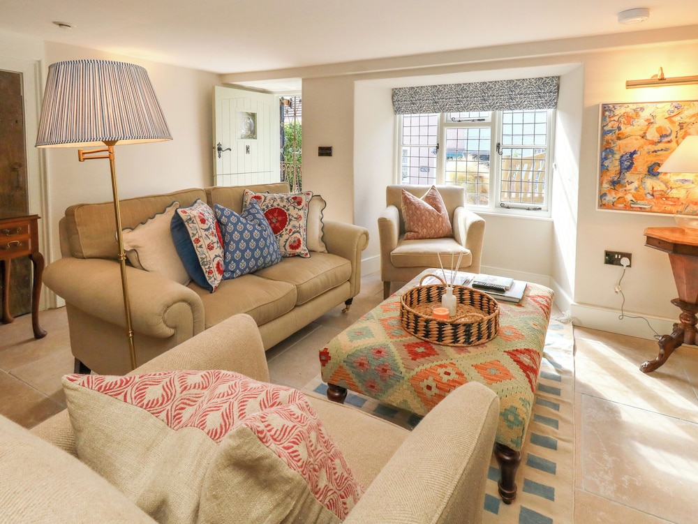 Holly Cottage