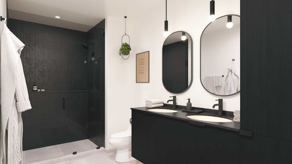 South Lamar Stay for 22 Guests Resort-style Pool, Bar, Dining, Terrace The Code by Avantstay