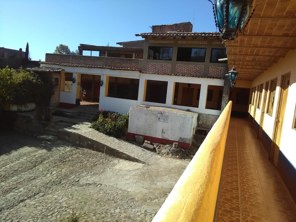 Hotel Posada La Loma - Image 1