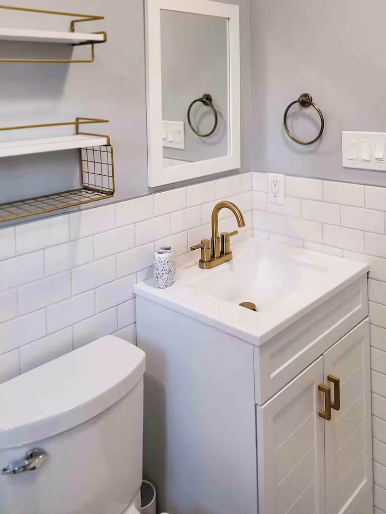 Newly Designed 3Br-2Ba Home