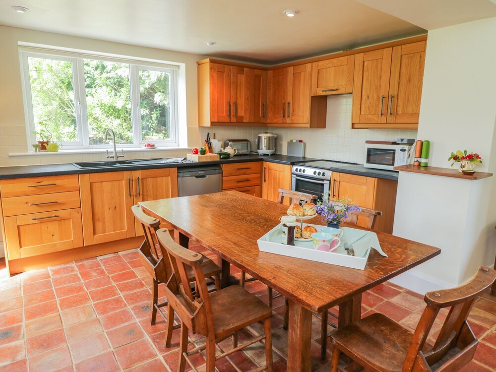 Manor Cottage view 5