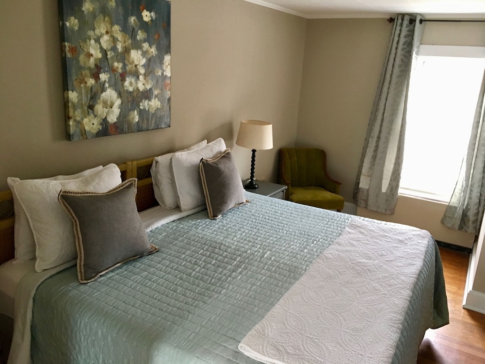 The Inn At Warm Springs