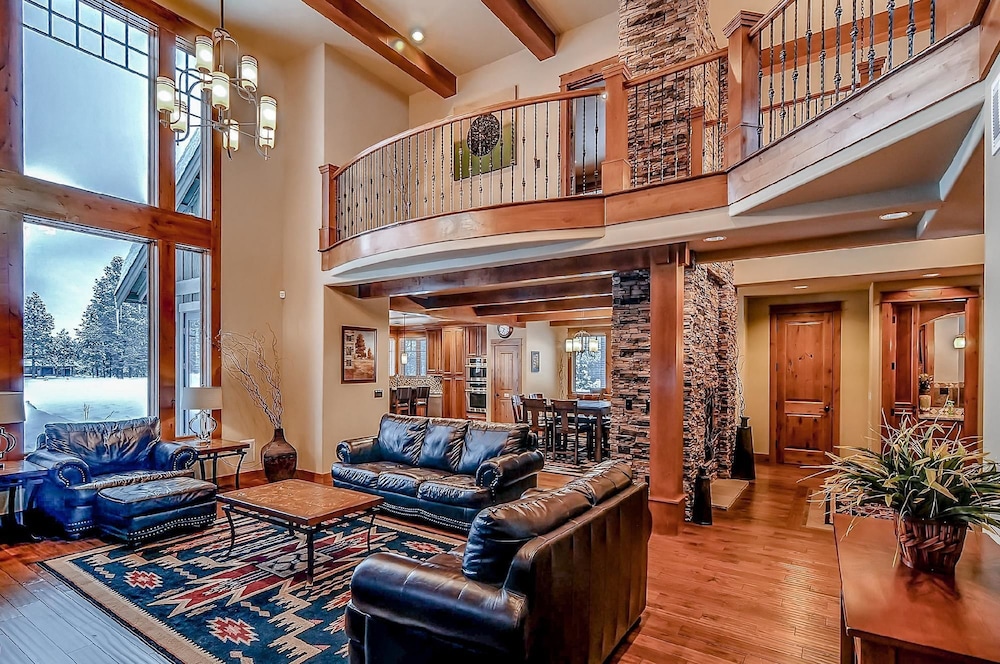 12th Manor in Suncadia
