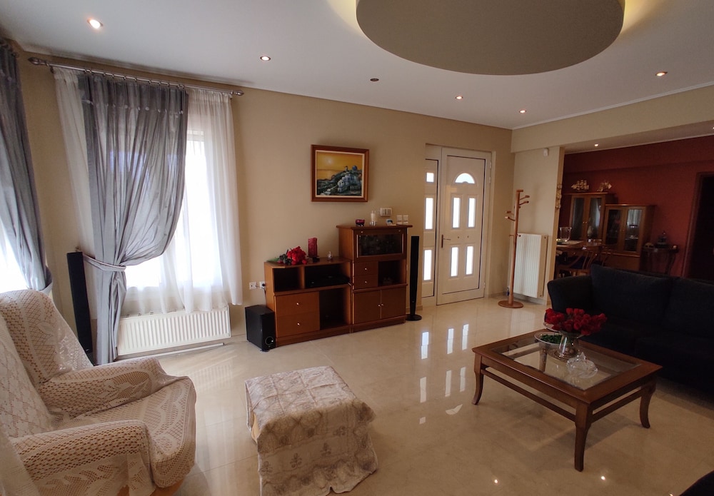 Agiokampos Luxurious Resort