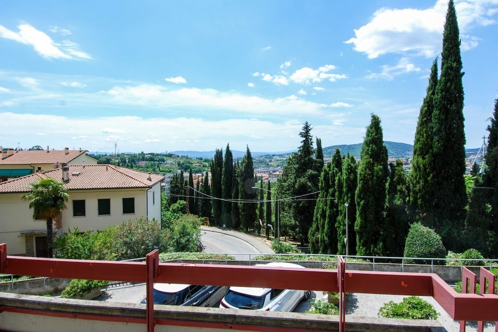 Perugia Modern Open Space view 4