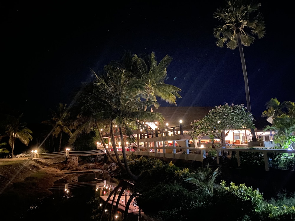 Lanta Il Mare Beach Resort