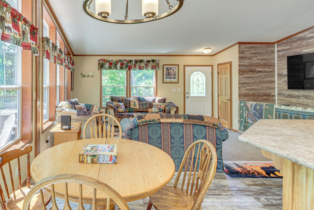 'woman Lake Chain Retreat' w/ Deck & Dock!