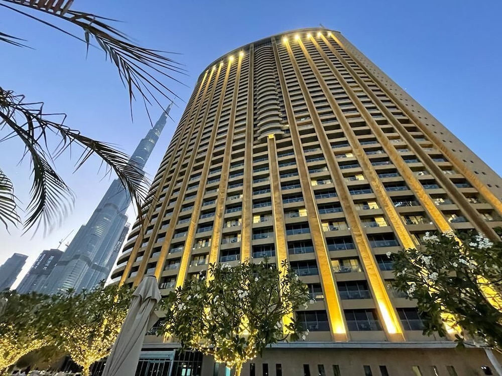 Lux BnB Address Dubai Mall Skyline Views