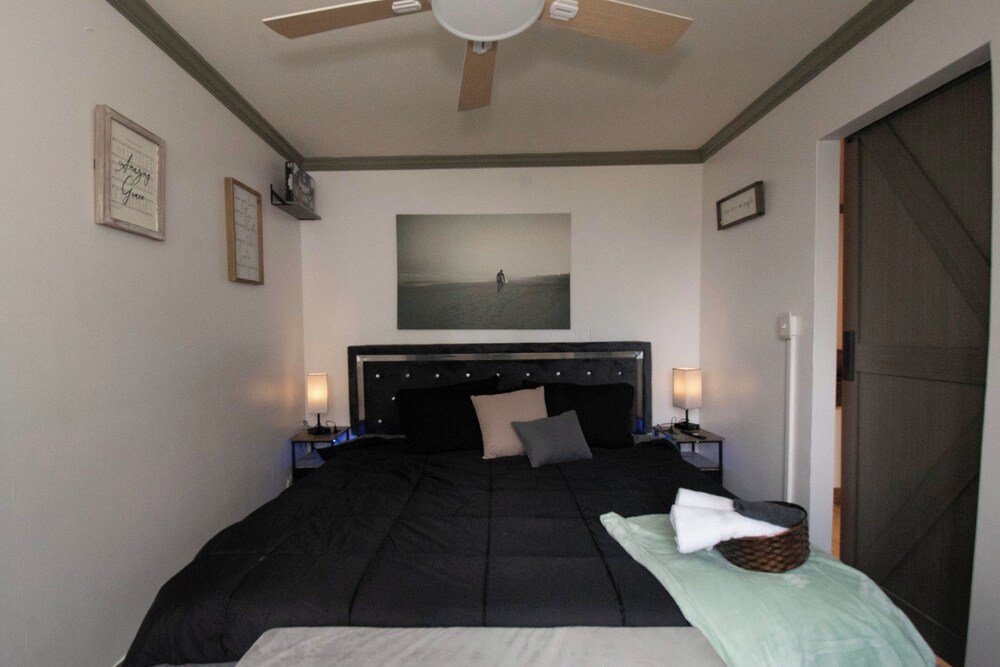 Modern 3BR Condo - Heart of ATL