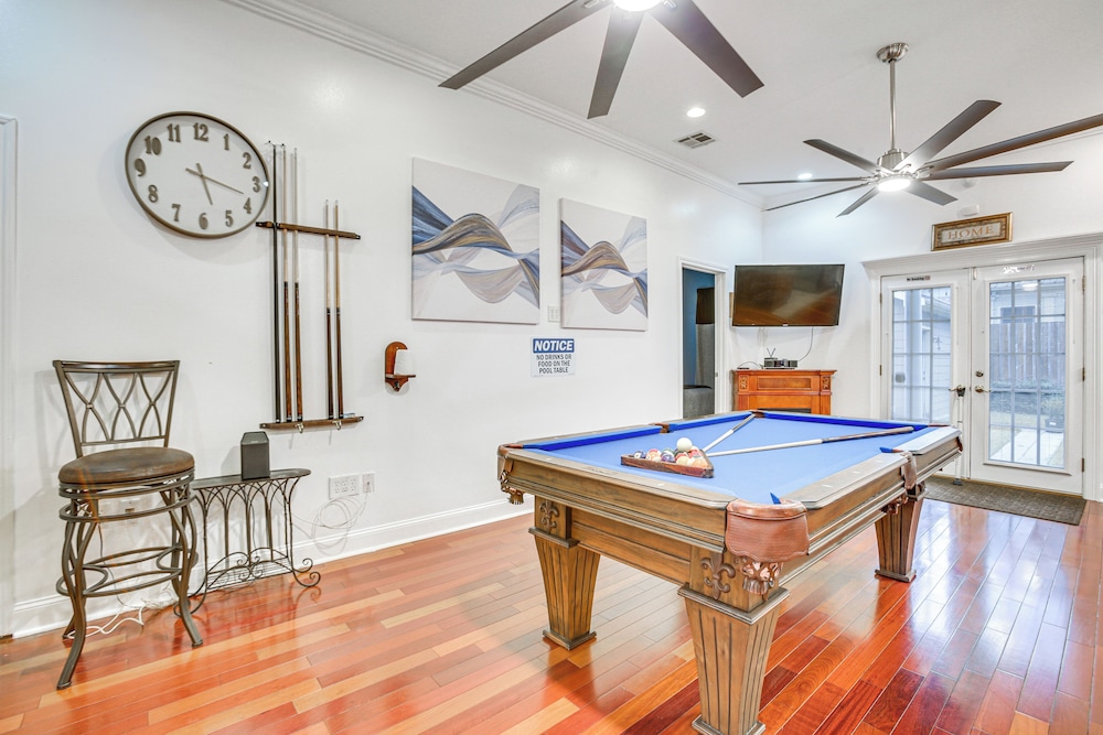 5 Mi to Bourbon Street: Nola Home w/ Fenced Yard!