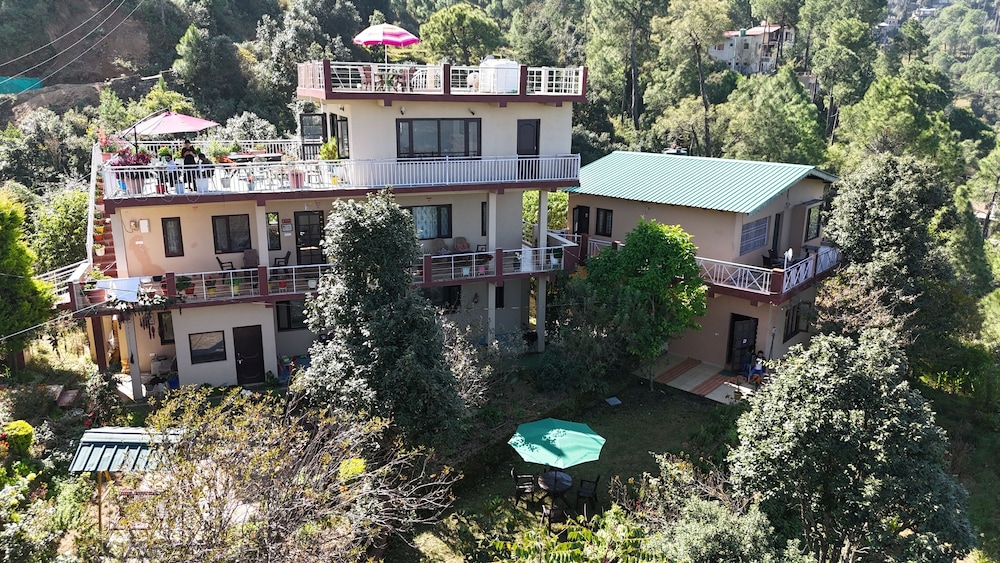 Rooptara Valley Luxury Cottage