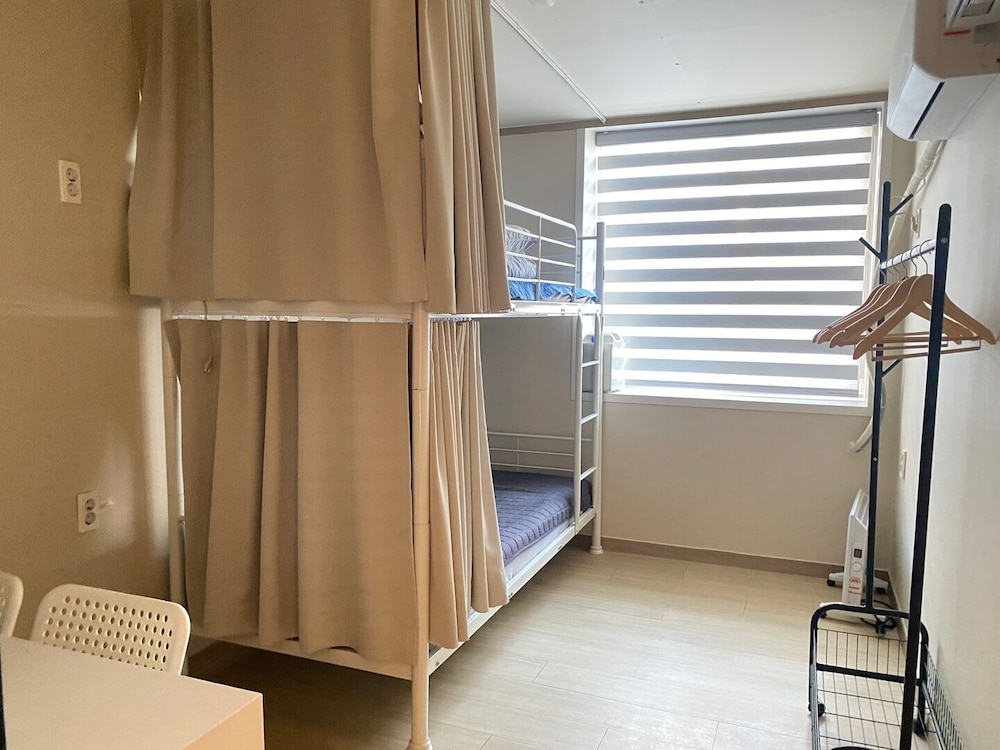 Funwave guesthouse in Haeundae