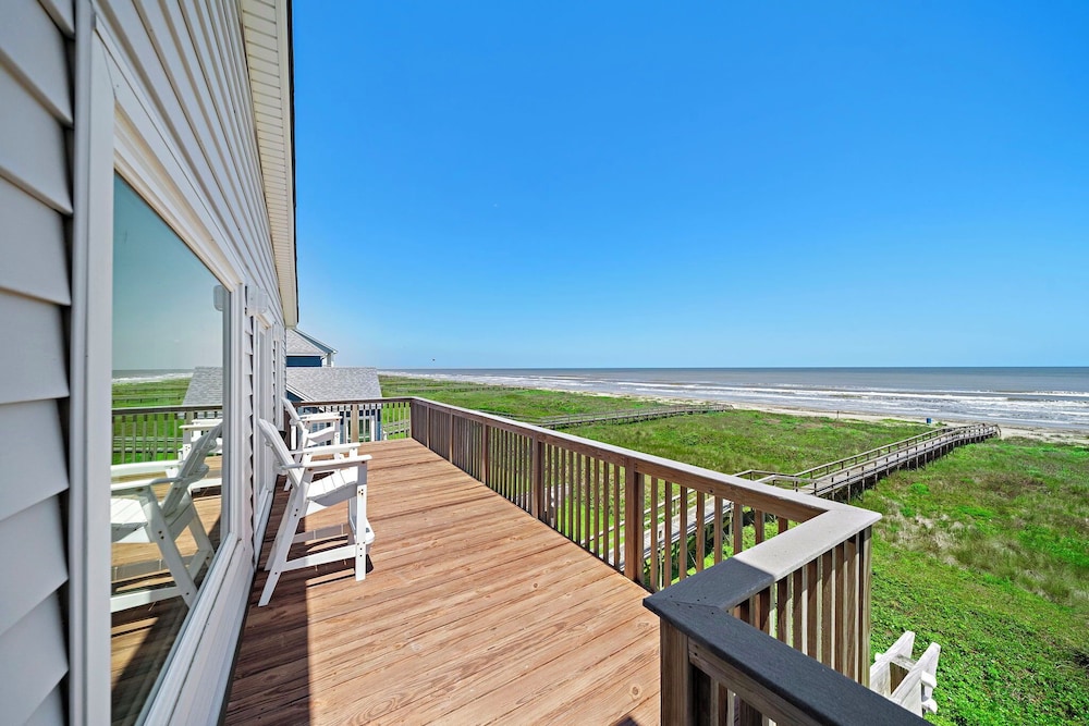 Sandcastle by Ryson Vacation Rentals