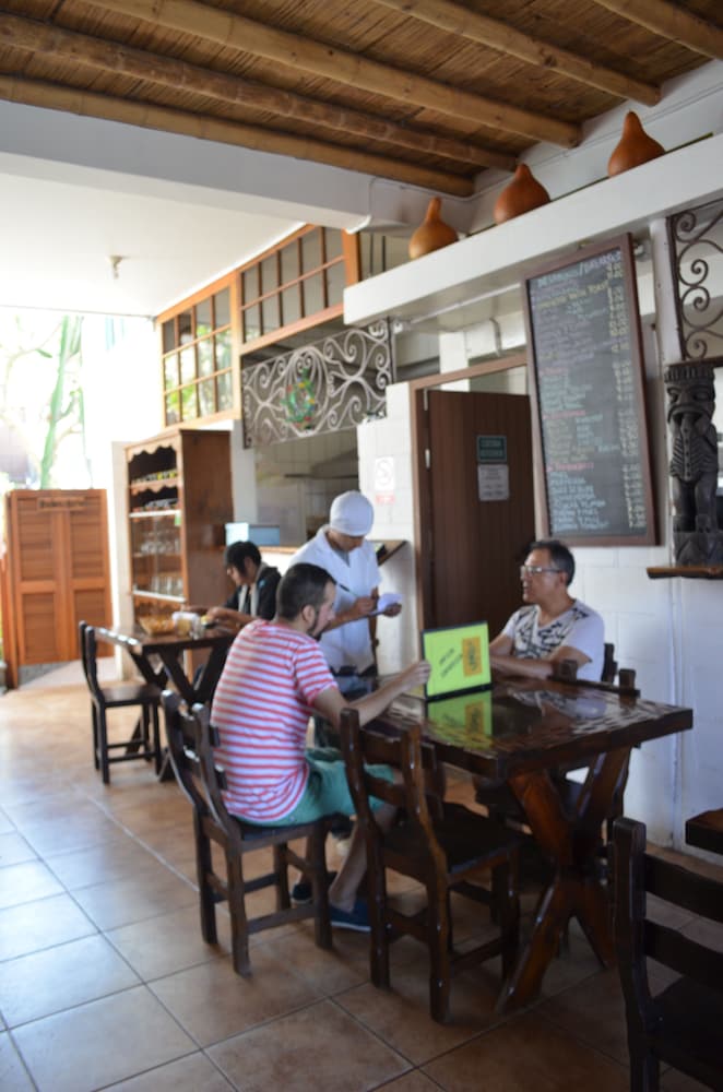 Hostal Camping Naylamp - Hostel
