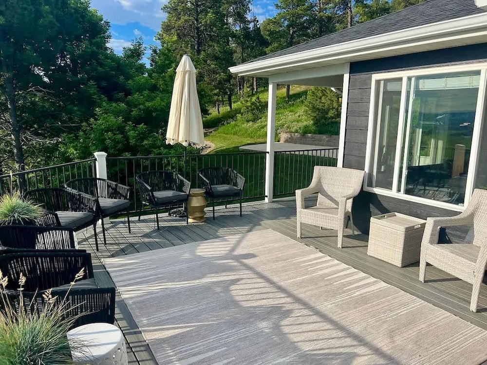 Black Hills Getaway With Hot Tub Game Room for 18