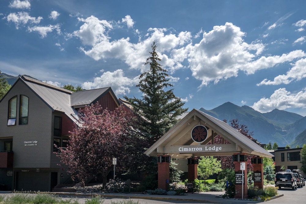 Cimarron Lodge 20 by Avantstay Ski In/ Ski Out Condo in Ideally Located Complex w/ Hot Tubs! view 5