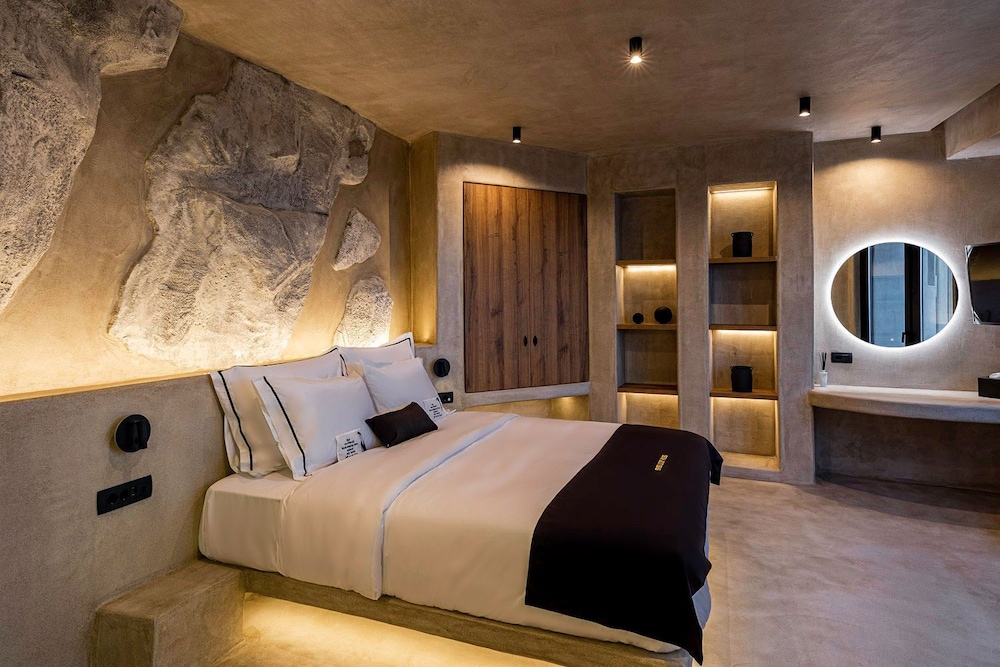 Senses Luxury Houses
