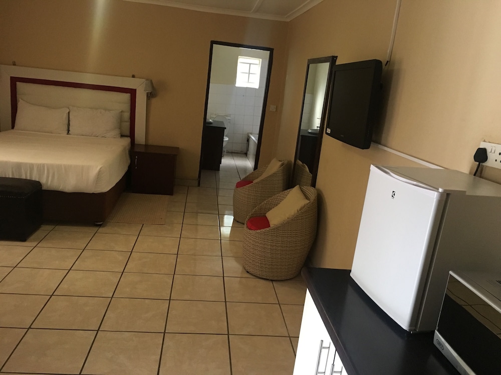 Luxury Wild Inn