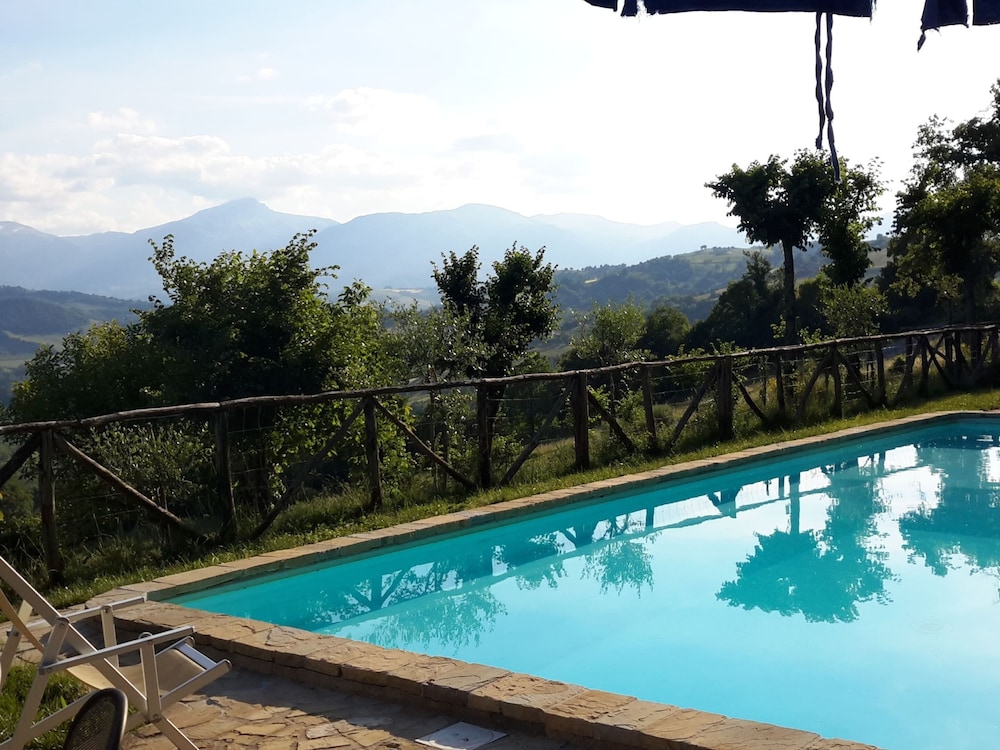 Gorgeous Apartment With Pool Near Sibillini Mountains view 5