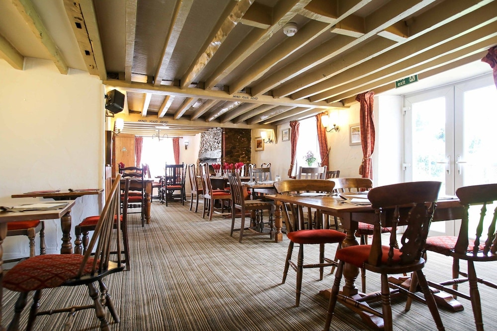 Haymaker Inn