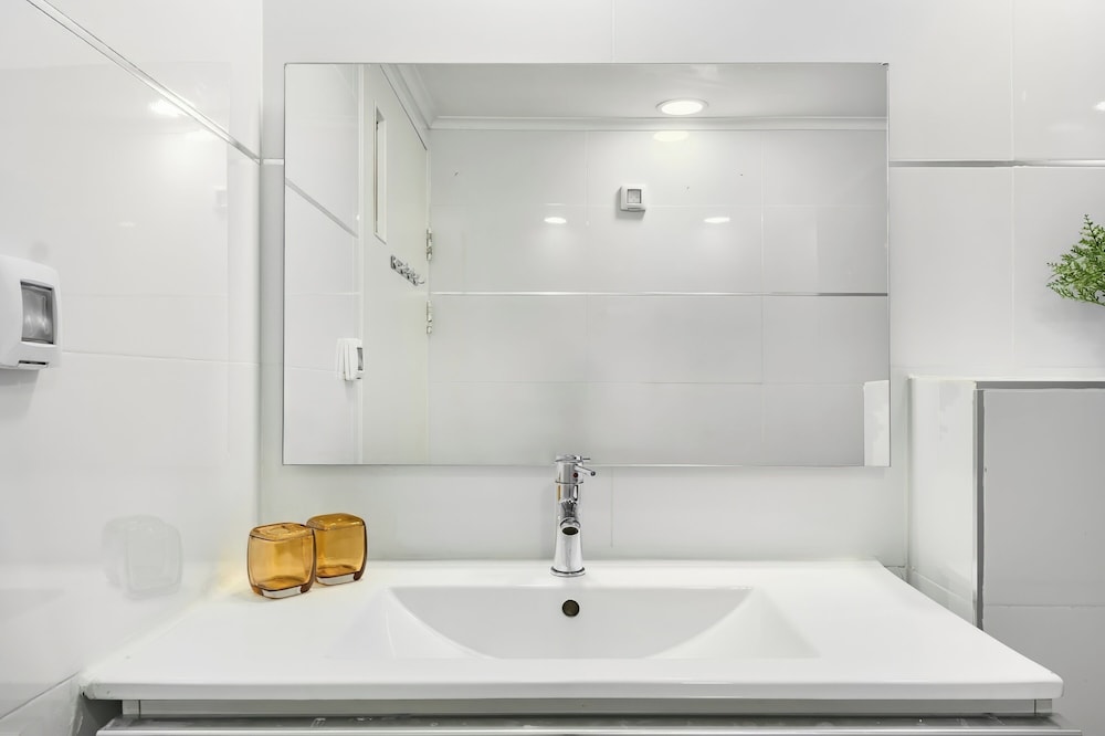 Royal Park Apt Resort by Sea N Rent