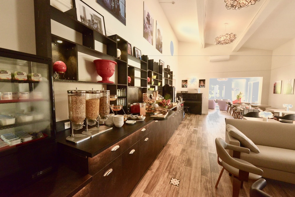 Mougins Vacations - Hotel Villa Sophia - Property Image 4