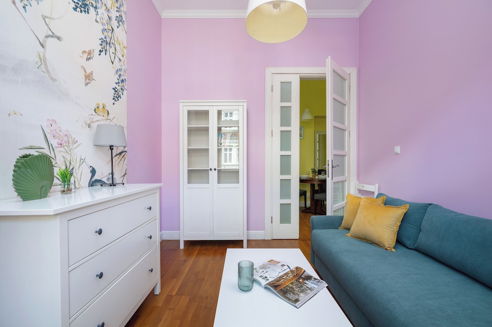 Cozy Apartment in the Center by Renters
