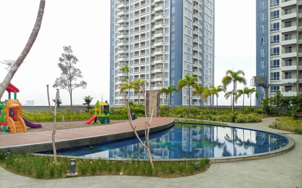 Serene And Comfort Living 3Br At Podomoro City Deli Medan Apartment