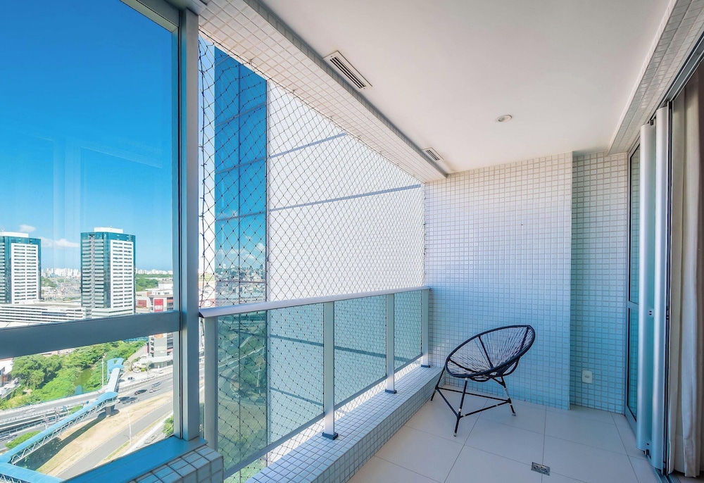 Studio in Building w/ Pool and Gym Mpz0902