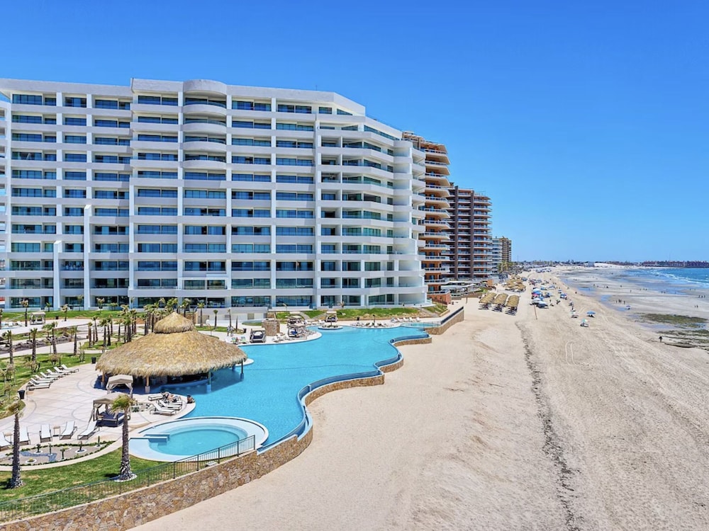 Luxury New Oceanfront Condo 5BR Sleeps 12