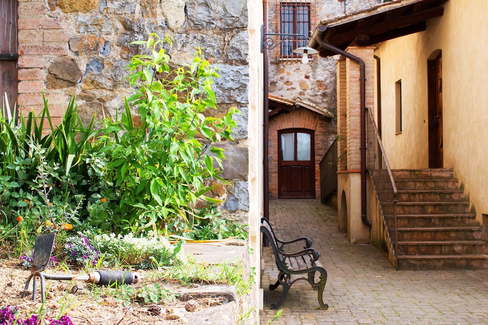 Agriturismo fattoria la goccia