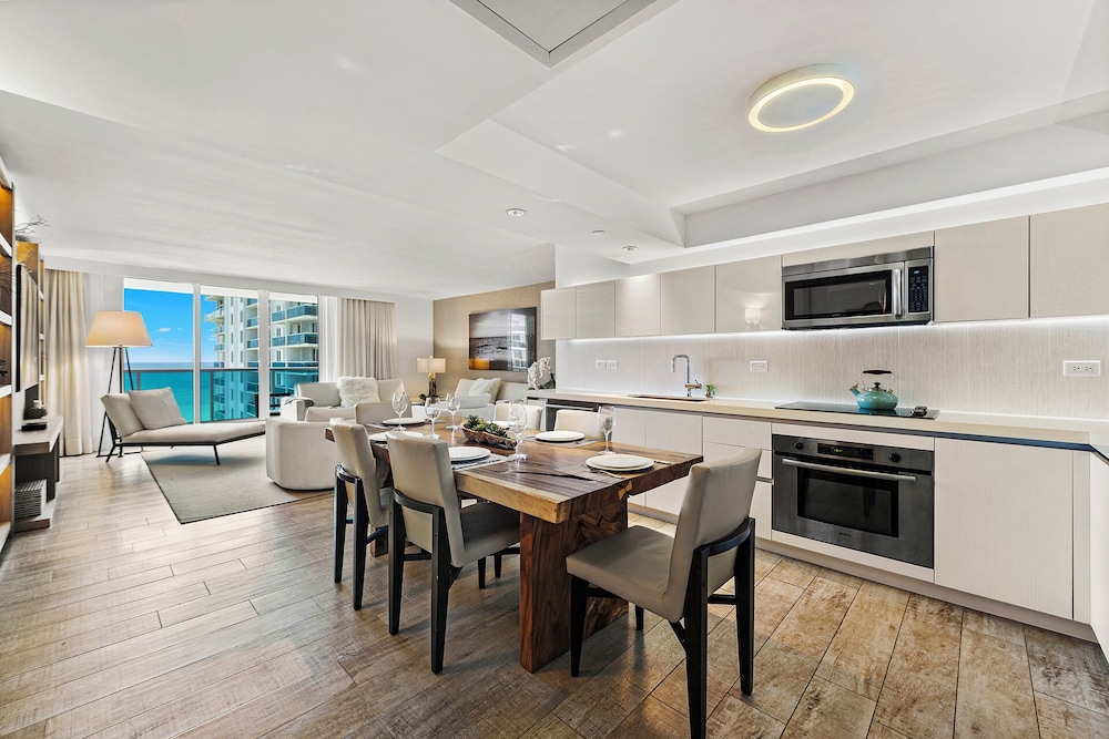 Luxury Vacation Rentals at 1 Hotel & Homes by LRMB