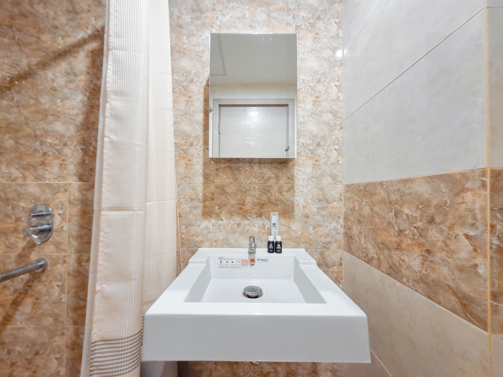 Tranquil and Modern Studio Mataram City Apartment
