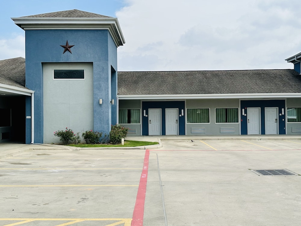 Lone Star Inn