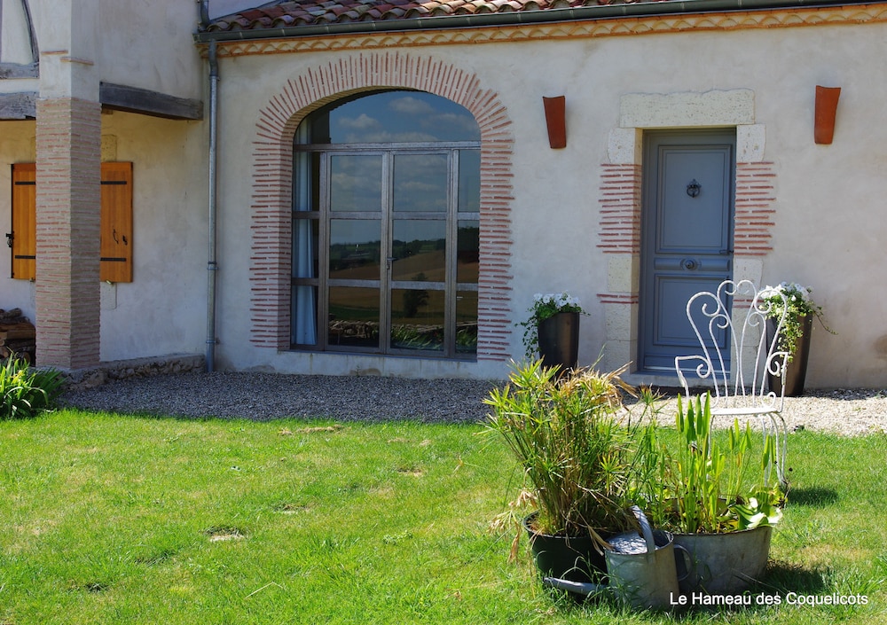 Le hameau des Coquelicots