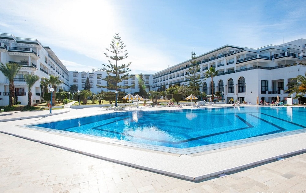 Hotel Riviera - Family Only