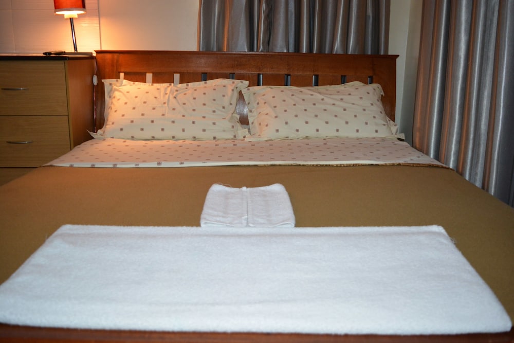Eron Hotel