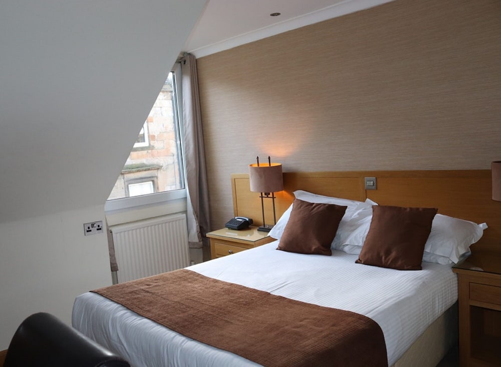 Dunfermline Vacations - The City Hotel - Property Image 4