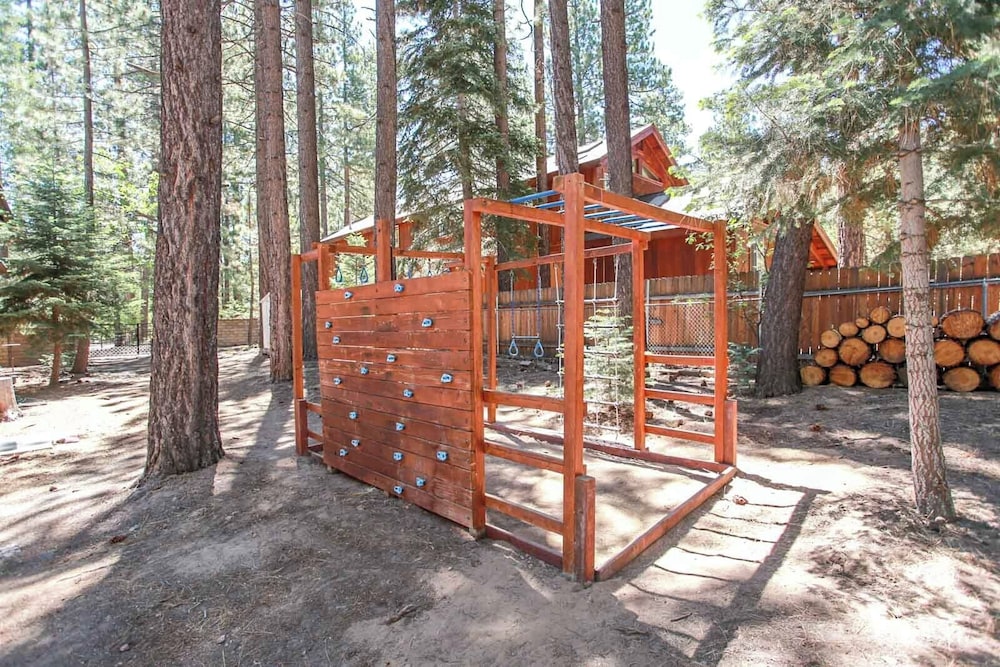 Summit Lodge 1