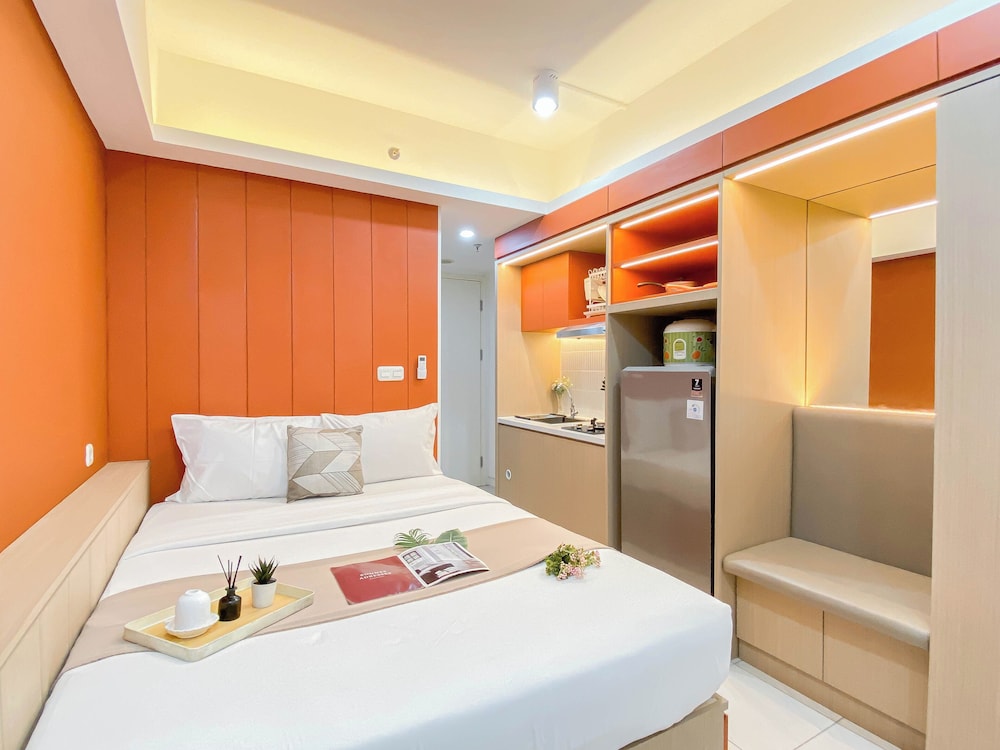 Strategic Studio At Apartment Springlake Summarecon Bekasi