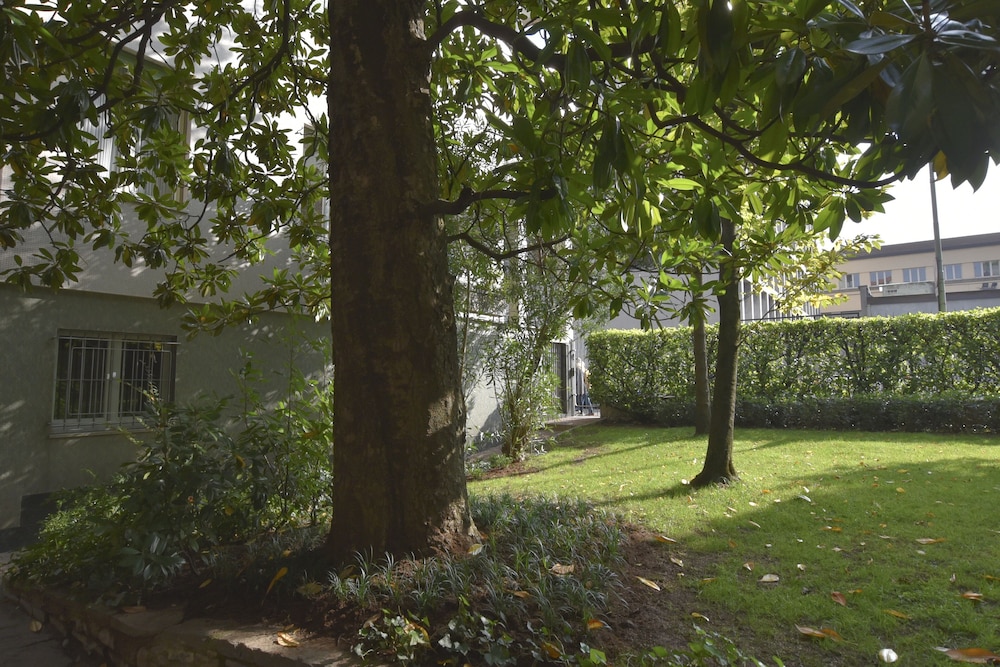 Photo 33