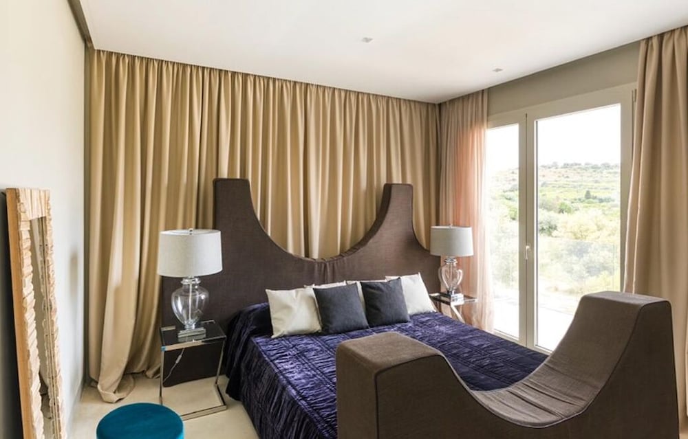 Amazing Property of 2 Villas on a Land sea View