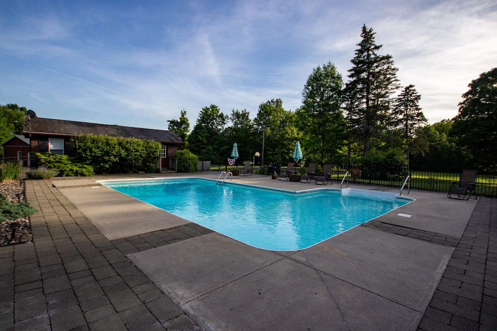 Saint Huberts Lodge