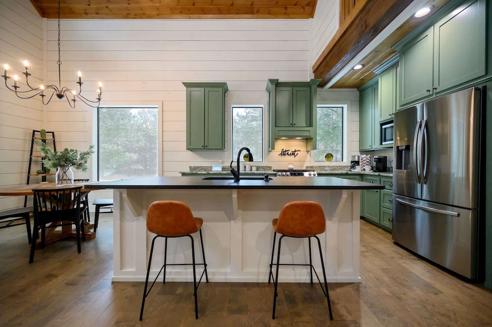 Quiet/private Cabin - Couples/family - Ideal Location