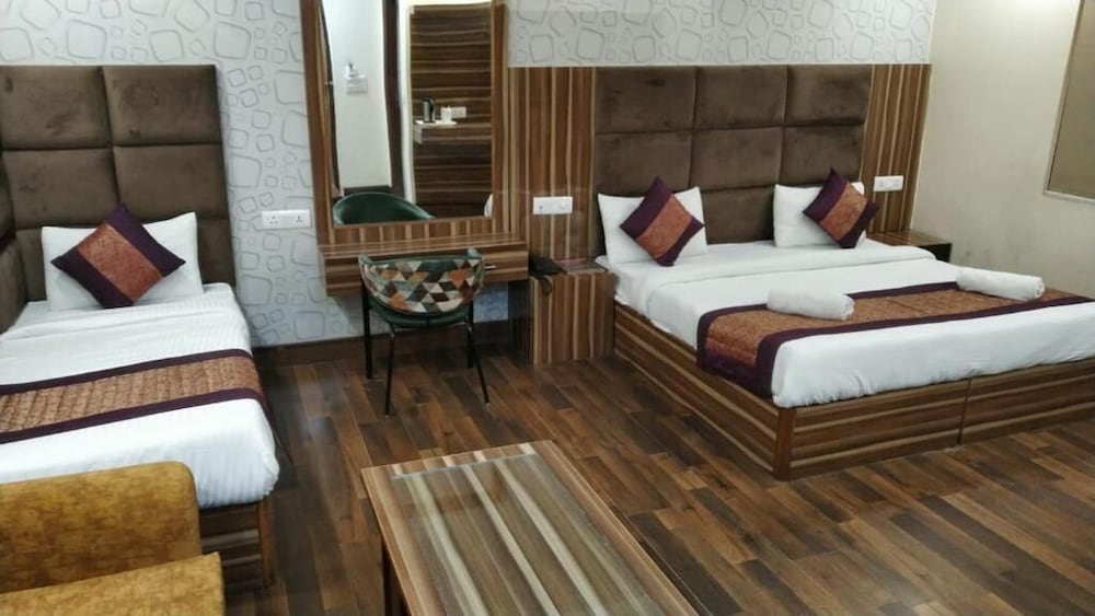 HOTEL SINGH CONTINENTAL